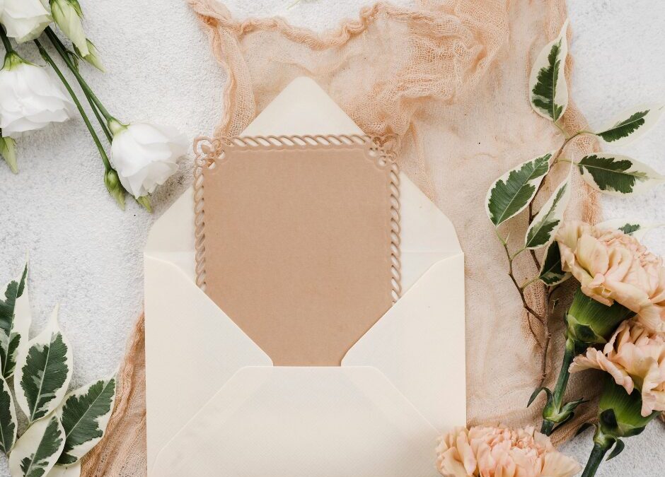 invitations beiges